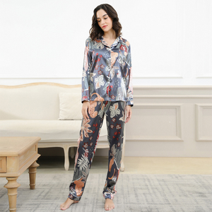 Leafe Print Silk Full Sleeve Pyjamas Set