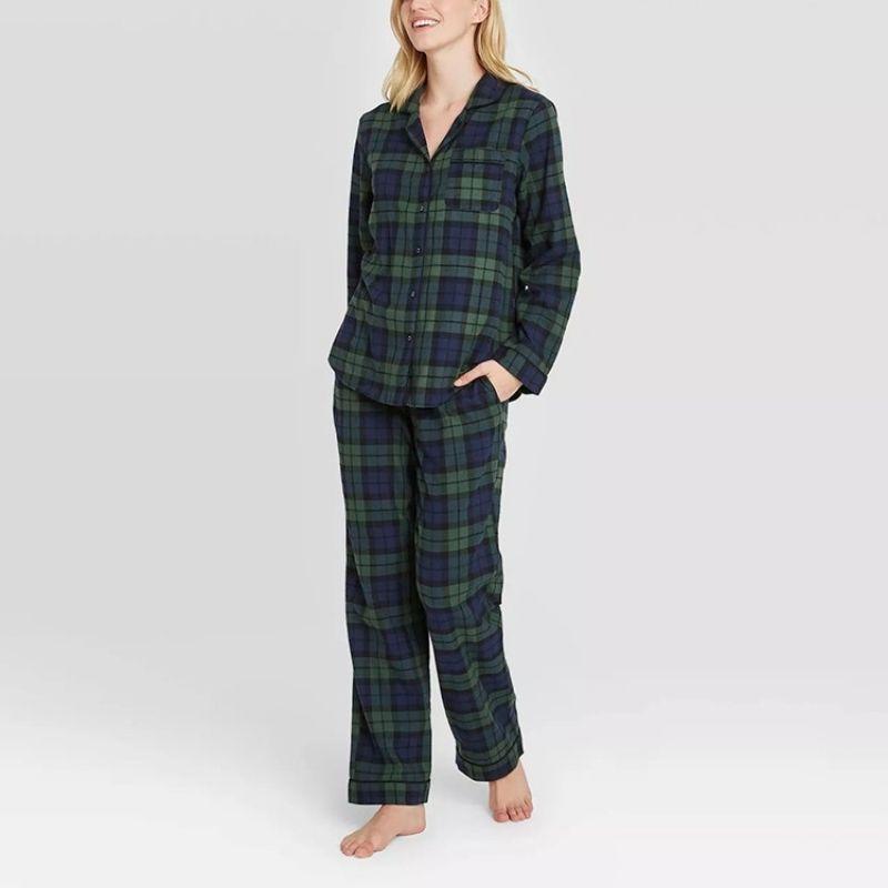 check-Pyjama-set-for-women