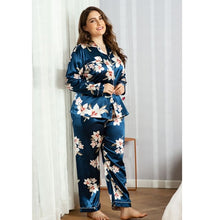 Load image into Gallery viewer, Silk Flower Printed Plus Size Pyjamas Set
